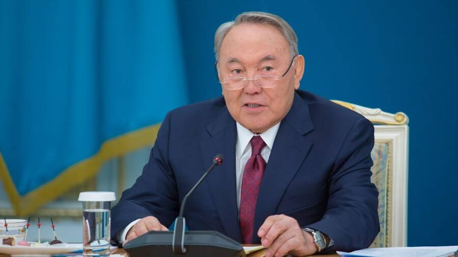 Назарбаев: Туыстарым менің атымды жамылып заң бұзса, жауапқа тартылуы керек