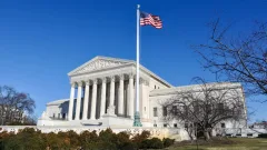 Верховный суд США поддержал Трампа в вопросе гражданства по праву рождения