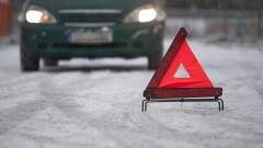 Трассу из Астаны в Щучинск закрыли. Там сильный гололёд и метель