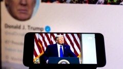 Трамп подал в суд на Facebook, Twitter и Google