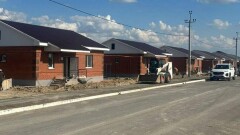 Как восстанавливают жильё для пострадавших в паводки в ЗКО, проверил Канат Шарлапаев