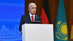 Об отношениях с Путиным и предложении заморозки войны в Украине рассказал Токаев в Германии