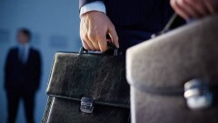 Норму закона о госслужбе признали несоответствующей Конституции Казахстана