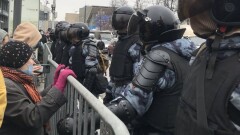 В Москве и других городах России ограничивают движение людей из-за намеченного митинга оппозиции