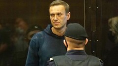 Навального доставят в суд по делу о клевете на ветерана