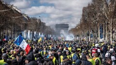 Конституционный суд Франции одобрил скандальную пенсионную реформу Макрона