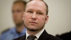 Пожаловался на "бесчеловечные" условия в тюрьме. Убийце 77 человек в Норвегии отказали в суде