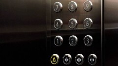 Шагнул в пропасть: тяжёлые травмы получил пациент, упав в шахту лифта больницы в ЗКО