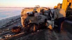 В Актобе после ДТП в горящей машине погибли трое детей