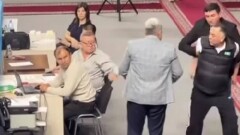 Тренера команды Астаны по боксу Маржикпаева наказали за нападение на судью в Актау