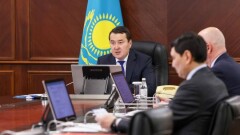Пересмотр схем поставок нефти на внутренний рынок обсудили в правительстве