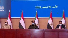 Отстранённый военными премьер Судана вернулся на свой пост