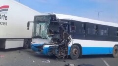 Пассажирский автобус и фура столкнулись в Актобе, есть пострадавшие