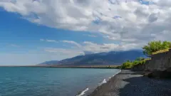 Рыбаки застряли ночью на островке на озере Алаколь