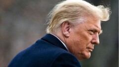 Дональд Трамп с супругой покинули Белый дом