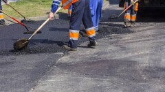 Выполнили работы лишь на 50%. Аким Актюбинской области отчитал подрядчиков, строящих дороги