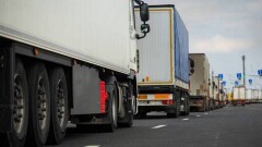 Огромная очередь из фур скопилась на казахстанско-российской границе в Актюбинской области