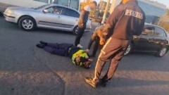 Регулировщика сбили на дороге в Атырау