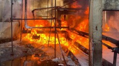 На территории предприятия в Атырау произошёл пожар