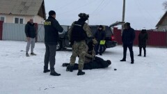 Угрожал расправой фермеру и вымогал миллион. Полицейские Жетысуской области задержали подозреваемого
