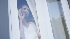 В Москве на домашний режим переводят людей с хроническими заболеваниями и пожилых