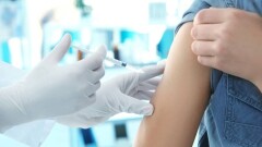 Минздрав России рекомендовал вакцину "Спутник V" для онкологических больных