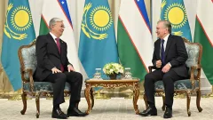 Токаев провёл встречу с Мирзиёевым