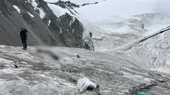 Тело неизвестного, найденного туристами в районе ледника Северцова, эвакуировали