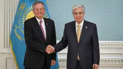 Токаев принял сенатора конгресса США Стива Дэйнса