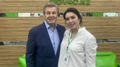 Лев Лещенко получил услугу в алматинском ЦОНе