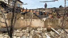 Из-за взрыва газа загорелся частный дом в Атырау. Пять членов семьи находятся в реанимации