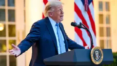 Трамп запретил трём крупным американским СМИ доступ в Белый дом