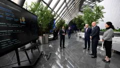 Токаев и Шуйок посетили международный центр искусственного интеллекта Аlem.AI