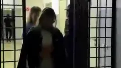 Двух девушек арестовали на пять суток в Алматы за мат в TikTok