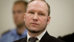 Суд в Норвегии отказал террористу Брейвику в УДО