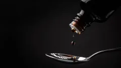 ВОЗ предупредила об опасных индийских сиропах от кашля, от которых умирают дети