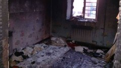 Двое детей погибли в подожжённой квартире. Подозреваемый попал на видео с канистрой бензина