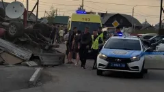 Грузовая "ГАЗель" влетела в забор дома в Петропавловске, водитель пытался пешком покинуть место ДТП