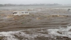 Наводнение в Болгарии: населённый пункт ушёл под воду, погибли два человека