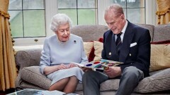 94-летняя королева Великобритании привилась от коронавируса