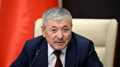 Без пиджаков и галстуков: новый дресс-код для чиновников ввели в Кыргызстане ради экономии электроэнергии