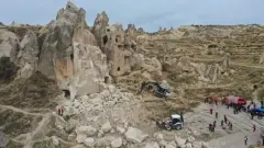 Скала обрушилась в популярном у туристов регионе Турции, погибли люди