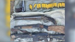 Оружие и патроны нашли в тайнике на трассе в Жетысуской области