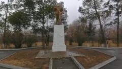 В пригороде Актобе у памятника Ленину снесли голову