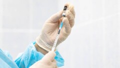 Pfizer: Для нейтрализации "Омикрона" нужно три дозы вакцины