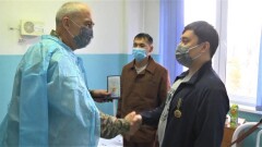 Министр обороны: Военнослужащих, получивших увечья во время беспорядков, не исключат из рядов ВС