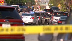 В США мужчина устроил стрельбу в банке. Есть погибшие