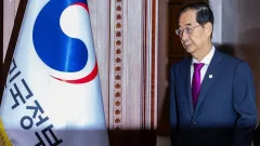 Исполняющий обязанности президента Южной Кореи и министр финансов подали в отставку