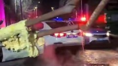 Большегруз снёс теплотрассу в Караганде. Почти 60 домов частного сектора остались без тепла