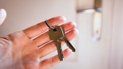 Чиновники в Талдыкоргане незаконно распределили более 1200 квартир